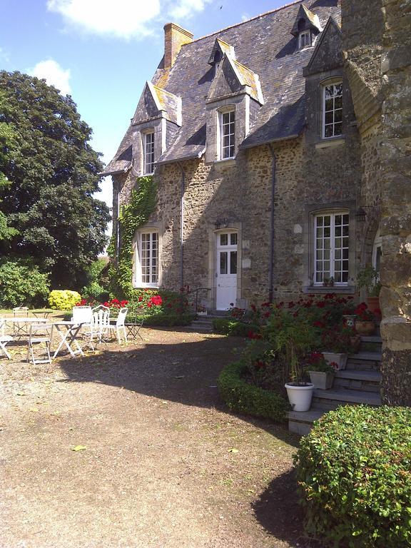 Chateau De La Motte Daudier Craon  Room photo